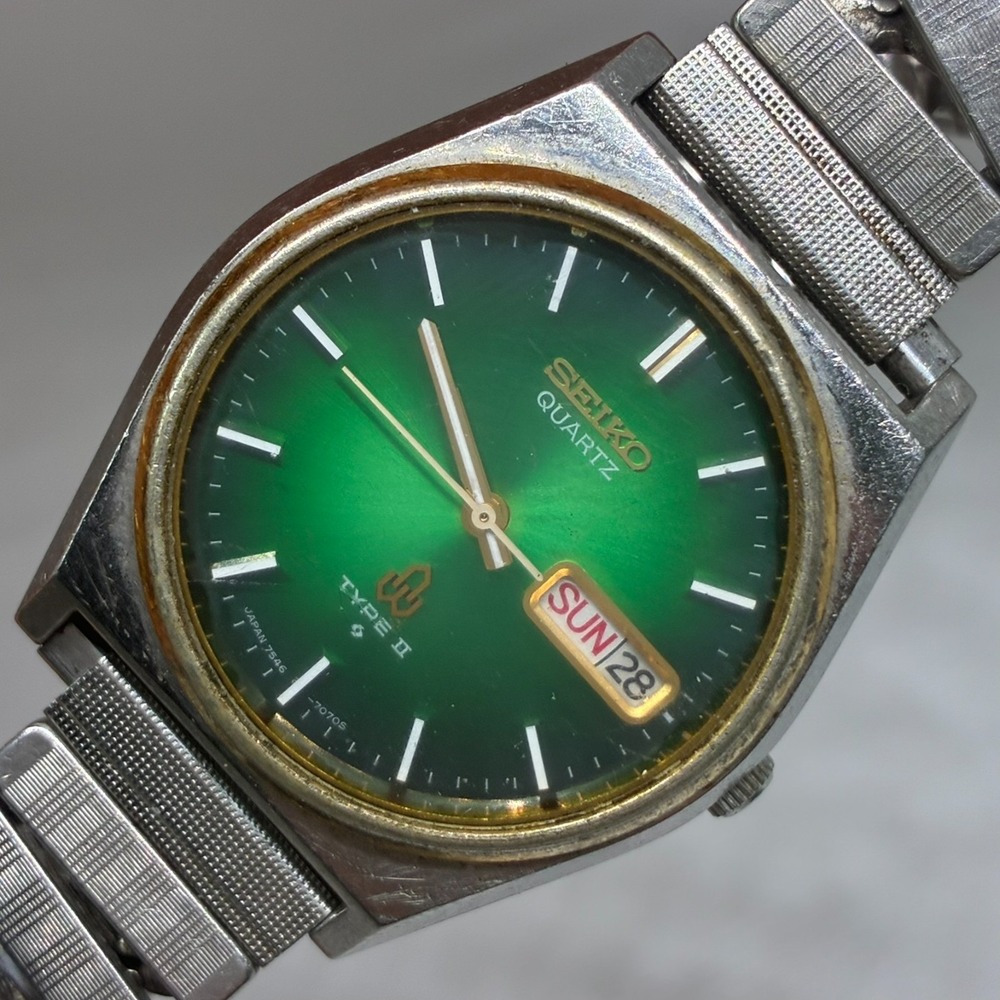 Seiko Type II 7546-7060 Quartz Men Watch Green Gradient Dial Stretch Band- RUNS!